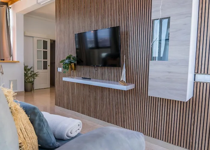 Seaside View Apartment