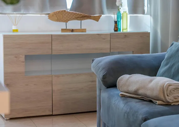 Seaside View Apartment