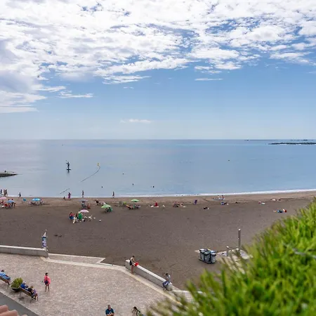 Seaside View 멜레나라